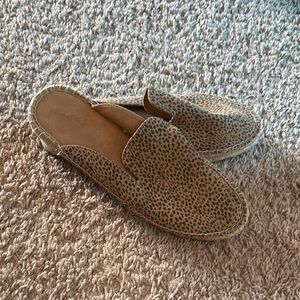 Universal Thread Leopard Print Loafers